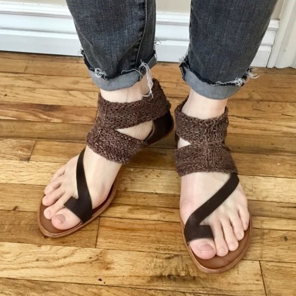 NIB CYDWOQ Turret Sandals 38 (7.5), 39 (8.5) and 40 (9.5) Chocolate - Picture 11 of 12